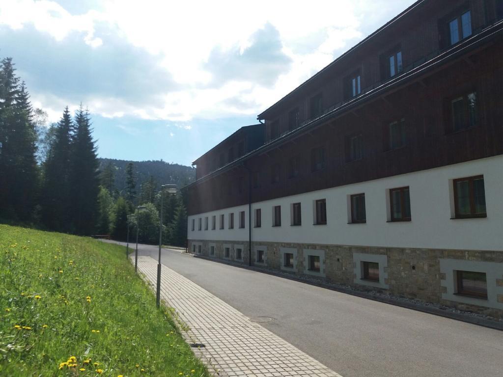 Apartman Spicak Sruby Exterior foto